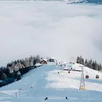 Hotel Rinderberg 3*